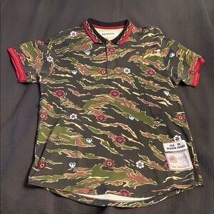 Ornate patterned short sleeve polo shirt…